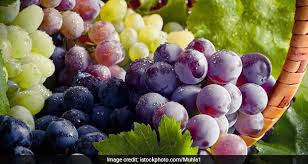 Calories in grapes the favorite choice for the term grapes is 1 seedless grape which has about 3 calories. Calories In Grapes Heres Why You Should Add This Superfood To Your Diet Ndtv Food
