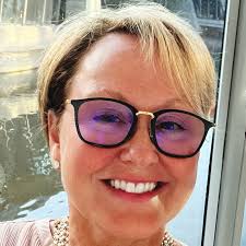 Miriam Serna-Farkas email address & phone number