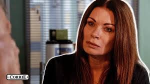 Tracy Hurst's Instagram, Twitter & Facebook