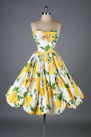 Vintage 1950 S Yellow Roses Bubble Hem Cocktail Dress At 1stdibs Beautiful Dresses Vintage Dresses Fashion