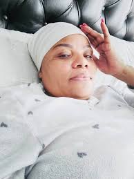 What does a broken mirror in relation to eye pain mean?