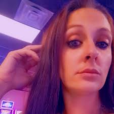 Autistic girl creates art to sell online