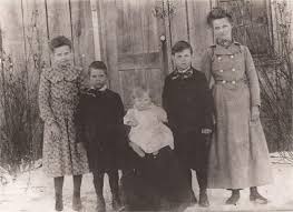 Green Family Archives: 52 Ancestors: #20 Clyde Ellison Holtzlider and "The  Old Homestead"