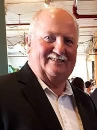 Mike Toom's Instagram, Twitter & Facebook