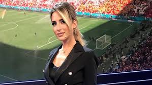 La conduttrice non è chiaro cosa avrebbe voluto dire giorgia rossi presentando il suo servizio: Giorgia Rossi La Verita Sul Flirt Con Pjanic Ho Rischiato Di Essere Licenziata