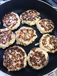 98 Calories For Flavoursome And Juicy Chicken Burger Patties 1200isplenty Low Calorie Recipes Chicken Burger Patties Chicken Burgers