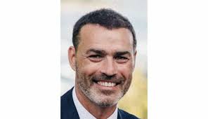 Patrick de Baecque, du Figaro au groupe Coinstar France. Patrick de  Baecque, du Figaro au groupe Coinstar France