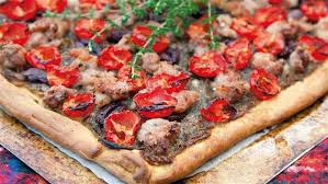 Make An Easy Homemade Sausage Pizza With A French Twist Recipe Recipes Homemade Sausage Food