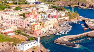 It is just 3km long and a maximum of 800m wide. Ventotene National Seminar 2021