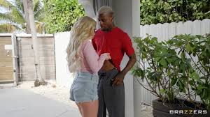 Kelsi Monroe, Dixie Lynn xxx porn pictures by - OK.XXX