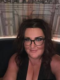 Hi I'm a single woman ❤️‍🩹 looking for a husband because I haven't been in  a relationship for a long time 🥹🥹 Contact  me📞📲https://tapthelink.cfd/personalwhtsapp