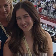 Out with the old, in with the new..!! 🌟 Is your current job feeling more  like a hamster wheel than a career ladder? If you're nodding along, then  guess what? You're not