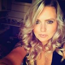 Stream Amanda Scholz music