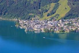 Eingebettet in eine atemberaubende bergwelt liegt unser haus direkt am höchstgelegenen badesee der alpen: Zell Am See Alle Sehenswurdigkeiten Tipps Placesofjuma