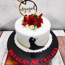 Splendid servings cake design brings you impressive engagement cake design options to make your celebration perfect in every way. Engagement Cake In Lovely Unique Sweet Cakes By Shirley Facebook