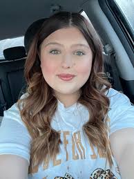 Teenage girl seeking cafe job in Mackay?