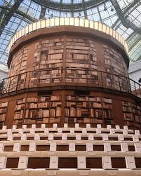 Virginie Viard Throws Open The Doors To The Chanel Library Catwalk Design Chanel Haute Couture Couture Collection