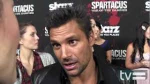 Manu Bennett ("Crixus")