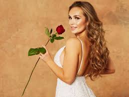 Im anschluss verbringen die beiden eine nacht zusammen. Bachelor 2021 Rtl Alle 22 Kandidatinnen In Der Bildergalerie Promis