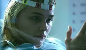 Stricken with seizures, psychosis and memory loss, a young new york post reporter visits doctor after doctor in search of an elusive diagnosis. Brain On Fire Movie Trailer Chloe Moretz Works For Tyler Perry Has A Undiagnosed Medical Condition Filmbook
