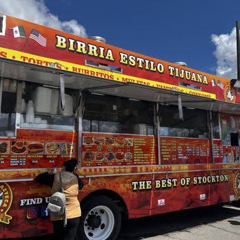 Taquería el Azteca | Mexican Food Truck — Taco restaurant food truck in Stockton, California