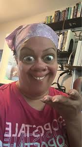 Bikpo Patricia So you self don reach that level wey go insult Isai Clem  ?🙄🙄 U wey dey like person wey they vomit 🤢