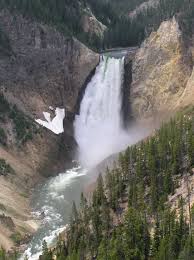 Zone one would extend a radius of a hundred miles with over 70,000 people are living. Yellowstone National Park Wikipedia