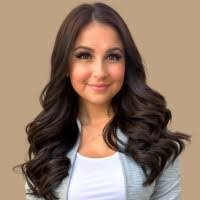 Beth Chalmers's Instagram, Twitter & Facebook