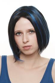 Dabei werden einzelne strähnen einfach mit der hand genommen und mit der gewählten farbe eingepinselt. Perucke Bob Schwarz Blaue Strahnen Mittelscheitel Sa048 2b061