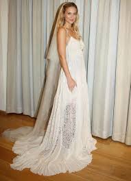 Image Result For Bar Refaeli Wedding Dress Chloe Celebrity Wedding Dresses Wedding Dresses Wedding Dress Sketches