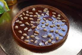 Tarte Comme Un Snickers Caramel Cacahuete Chocolat Faire Fondre Du Chocolat Fondue Au Chocolat Ganache Chocolat Au Lait