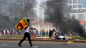 இலங்கை வன்முறை- தமிழகத்திற்கு உளவுத்துறை எச்சரிக்கை | Central warned TN for  SL protest