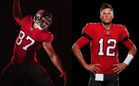 Gallery Tampa Bay Bucs Release First Photos Of Ex Patriots Tom Brady And Rob Gronkowski In New Uniforms In 2020 Gronkowski Tampa Bay Bucs Tampa Bay