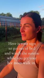 Hot Mom Walk: Rise and Shine for a Happy Friday