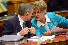 Hoffmann rózsát, a fidesz oktatáspolitikusát a magyar nemzet ma reggeli, vezető címlapos anyaga idézi, ami eleinte csupán a szokásos. Hoffmann Rozsa Nem Mond Le 24 Hu