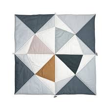 Couture bridal gowns, bridesmaid & mother of the bride outfits. 16 Wunderschone Krabbeldecken Blanket Patchwork Blanket Folding Blankets