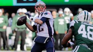 This book is the summation of his life's work. Nfl Tom Brady Knackt Peyton Mannings Passing Yards Rekord American Football Bild De
