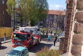 Impressies uit 2019 van de even zijde van de ferdinand bolstraat, amsterdam. Partner Van Gevallen Of Gesprongen Vrouw In Deventer Zit Nog Vast Deventer Destentor Nl