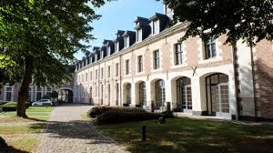 Et si l'hiver, la station de ski est. Caudry Ils Se Servaient Chez Leurs Victimes Comme Au Supermarche Et Finissent Au Tribunal