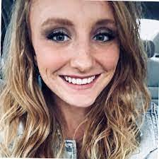 Annette Eaves's Instagram, Twitter & Facebook