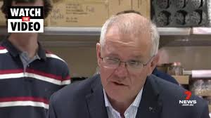 Election 2022 live: PM's cheeky wink in lolly shop; Clive Palmer 'knocked  out for 20 sec'