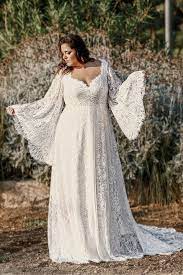 Curvy Babe Plus Size Wedding Gowns Studio Levana Couture Wedding Gowns Plus Size Wedding Dresses With Sleeves Plus Wedding Dresses Plus Size Wedding Gowns