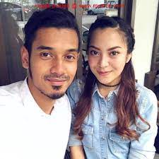 Mawar rashid has 1 sibling in her family: Myartis Com Myartis My Artis Mawar Rashid Hubungan Dengan Raf Yaacob Direstui Keluarga