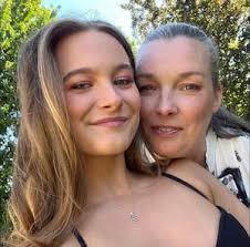 Society Insider: Pete Evans and Nicola Robinson's next moves; Matthew  Horncastle's first baby; Dame Pieter Stewart's granddaughter's NYC fashion  scholarship