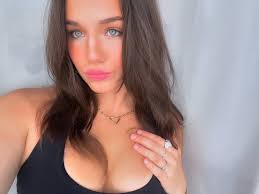 HANNAH JANE 🍊 (@hannahjanewhybird) • Instagram photos and videos