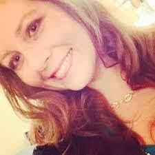 Sarah Bisbee's Instagram, Twitter & Facebook