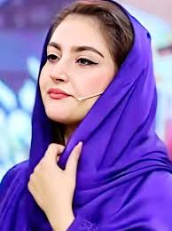 الحمدللہ میں نے ایسا کوئی کام نہیں کیا جس سے مجھے اور میری فیملی کا سر شرم  سے جھکے 😘😘 .My papa janu😘😘 . . .. . . Black my fvt😘 ....