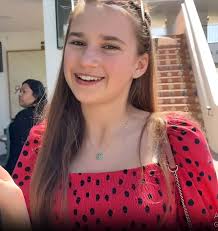 CAN'T TAKE YOUR EYES AWAY! Diana Vickers