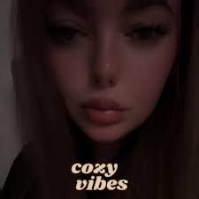 Does anyone use a mini spy camera over their hamsters cages, if so could  you share your recommendations and where you set them up. Thank you. I'm  intrigued to see what goes