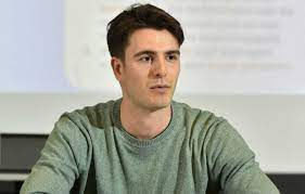 He actually went on the series with his friend, dean. Stevige Kritiek Op Conner Rousseau Denigrerend Voor Al Die Mensen Redactie24